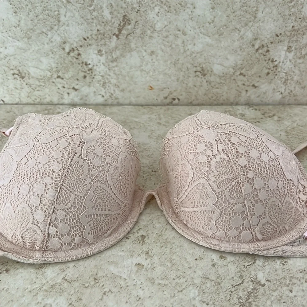Victoria’s Secret Lined Demi Double Bra size 32D